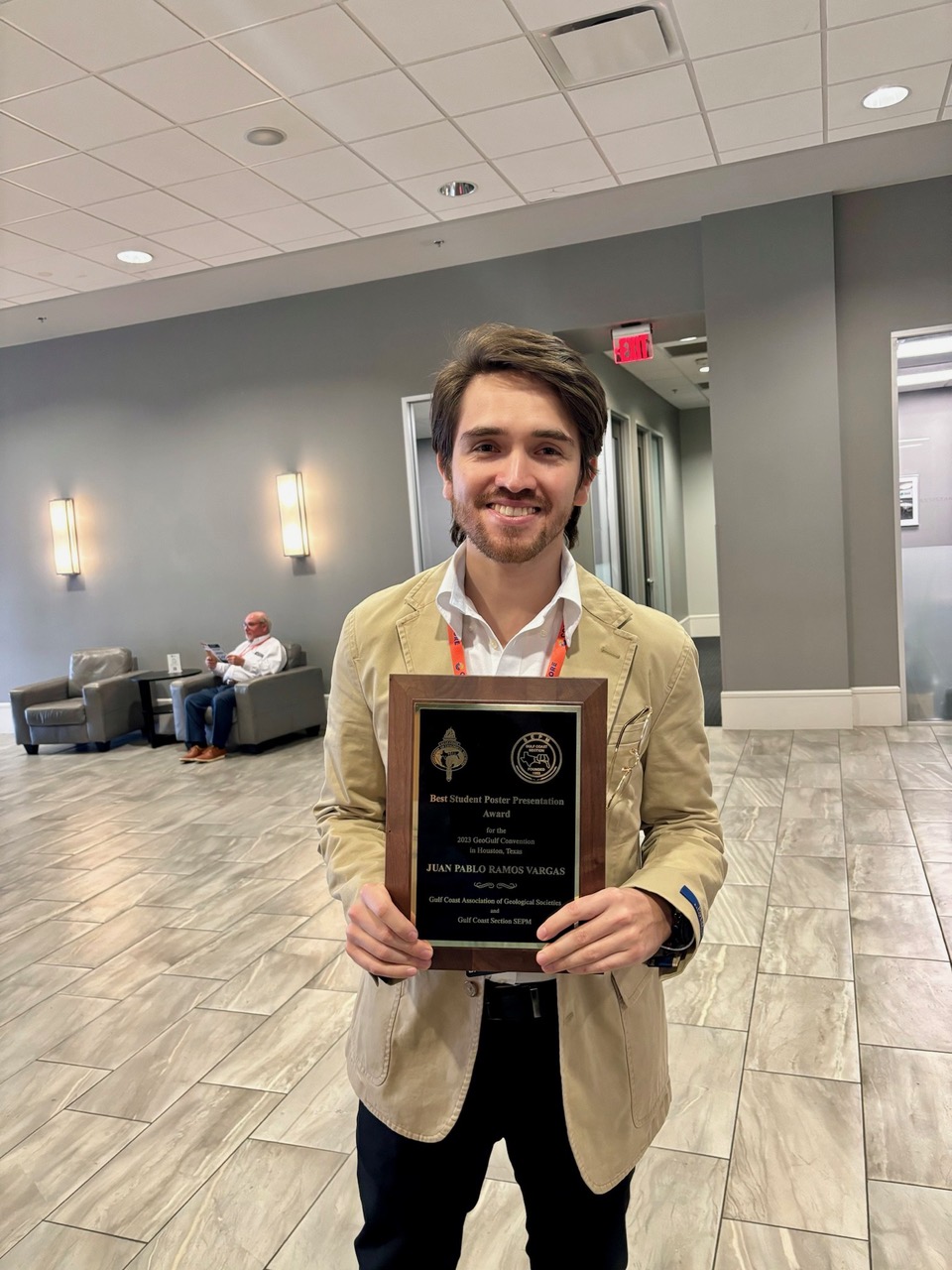 Juan Pablo Ramos receives the 2023 Gordan I. Atwater Award for Outstanding Poster Presentation at the April 2024 GeoGulf meeting in San Antonio, TX