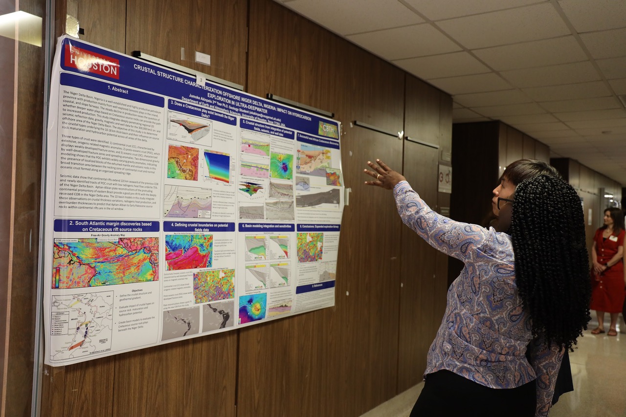 Jumoke Akinpelu presents at UH EAS Student Research Day 2025.